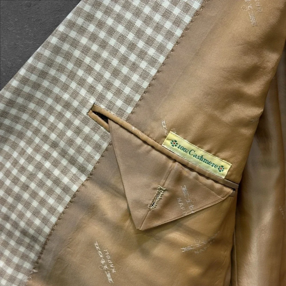 Kiton Napoli 100% Cashmere Gingham Sport Coat Blazer Tan White Mens 52‎ IT 42 US